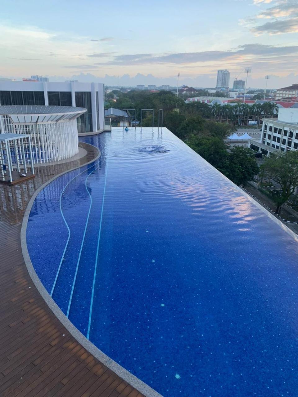 Apartamento de 69 m2 com 2 quarto Kota Bharu Exterior foto